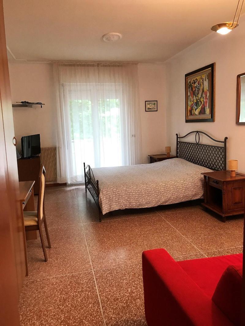 Pensione Imperia Lignano Sabbiadoro Exterior foto