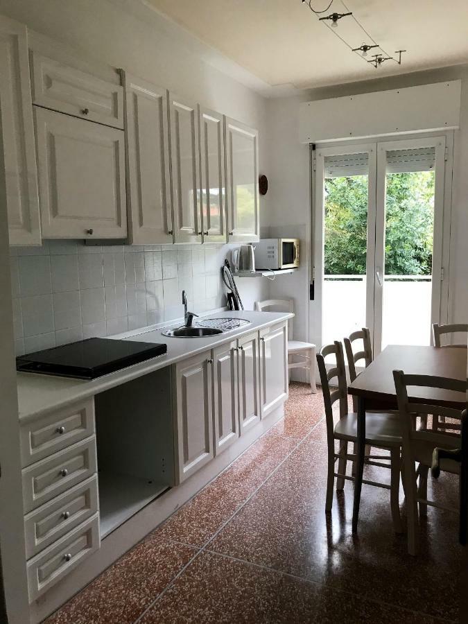 Pensione Imperia Lignano Sabbiadoro Exterior foto